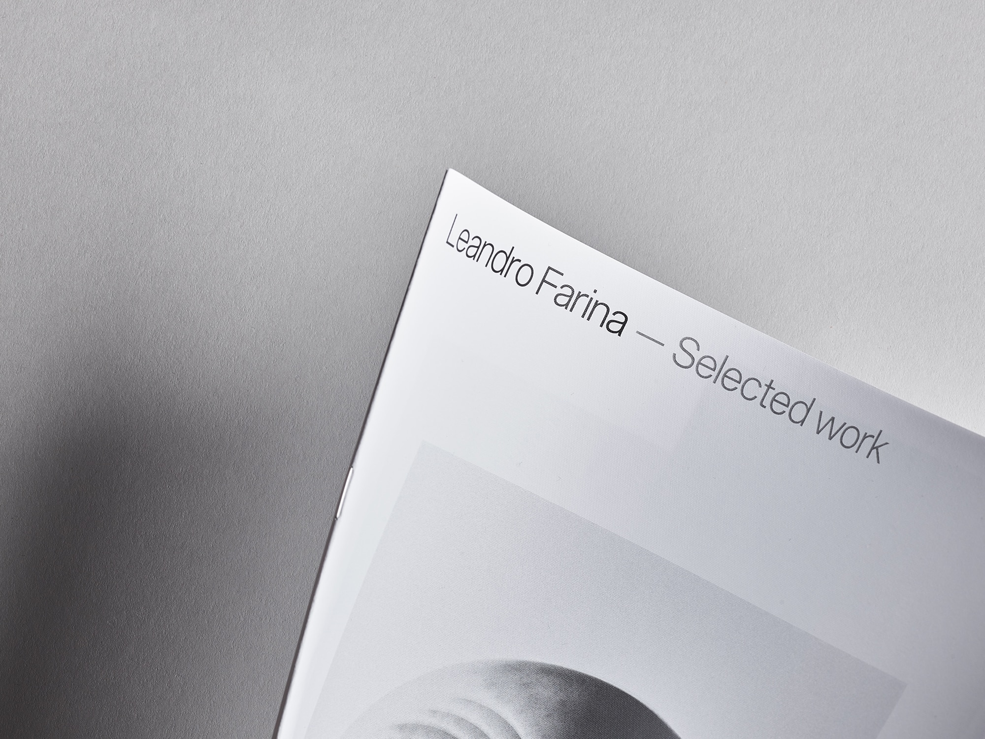 Conception de brochure pour le photographe Leandro Farina